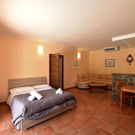Air B&B Pleasant Moments Болсена Екстериор снимка