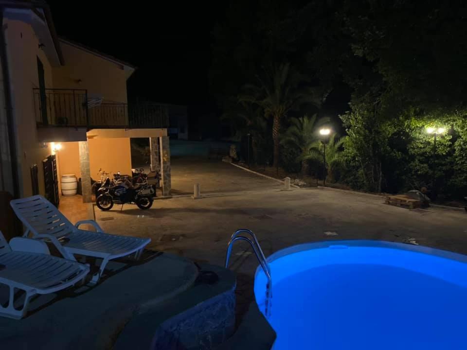 Air B&B Pleasant Moments Болсена Екстериор снимка
