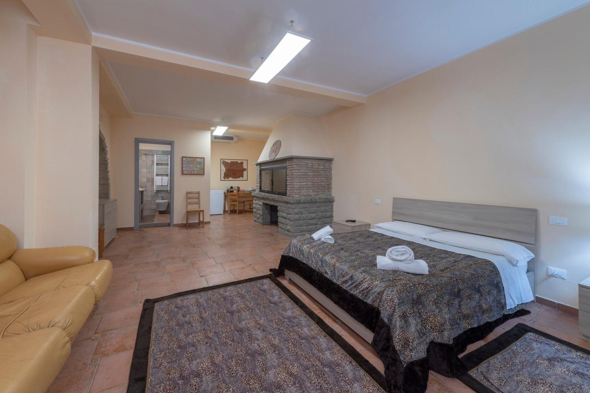 Air B&B Pleasant Moments Болсена Екстериор снимка