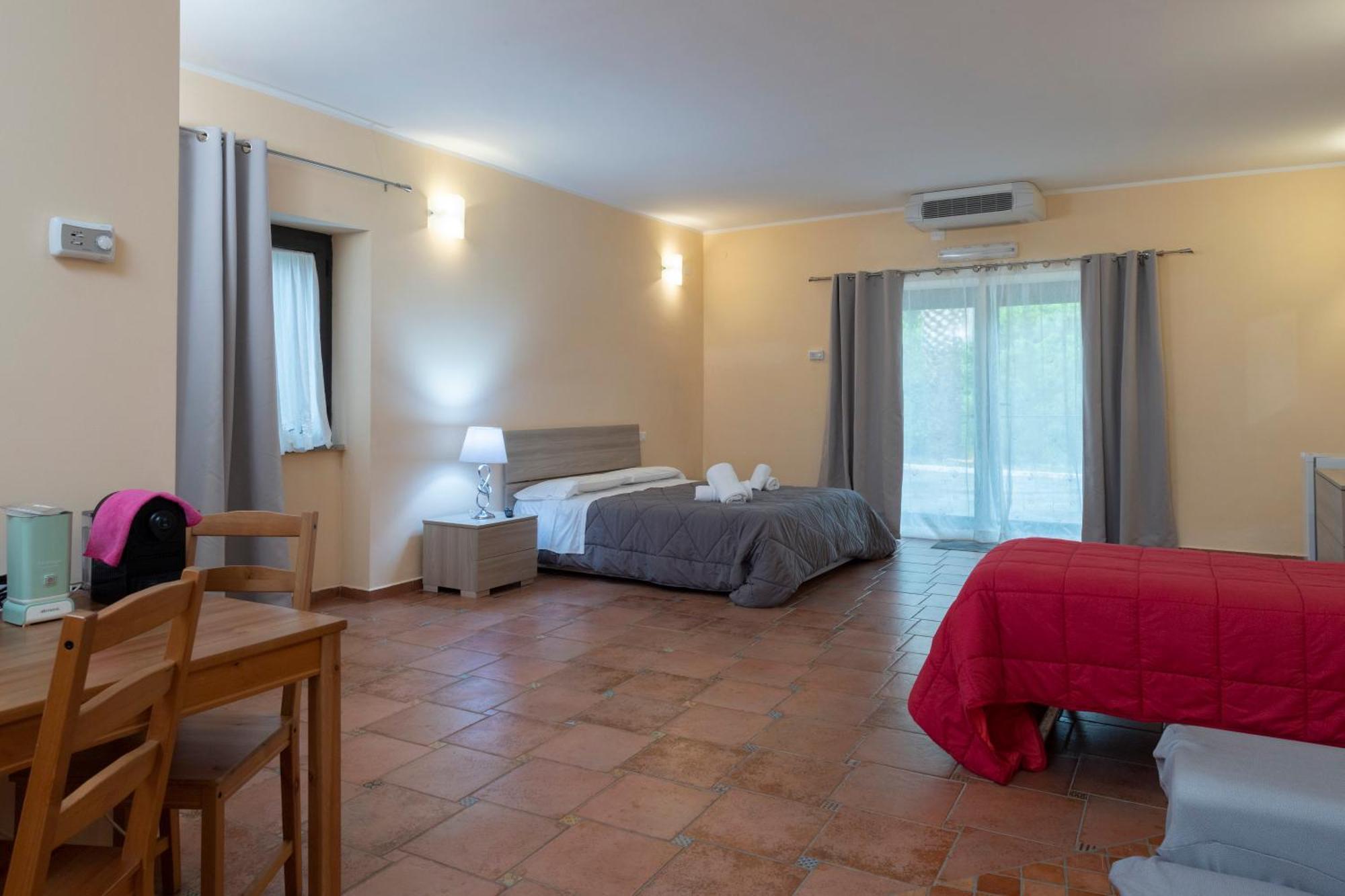 Air B&B Pleasant Moments Болсена Екстериор снимка