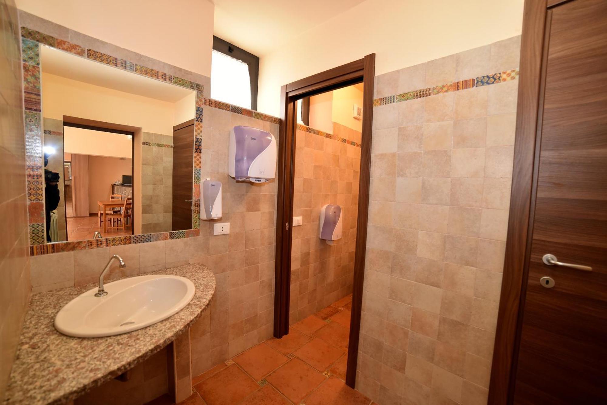 Air B&B Pleasant Moments Болсена Екстериор снимка