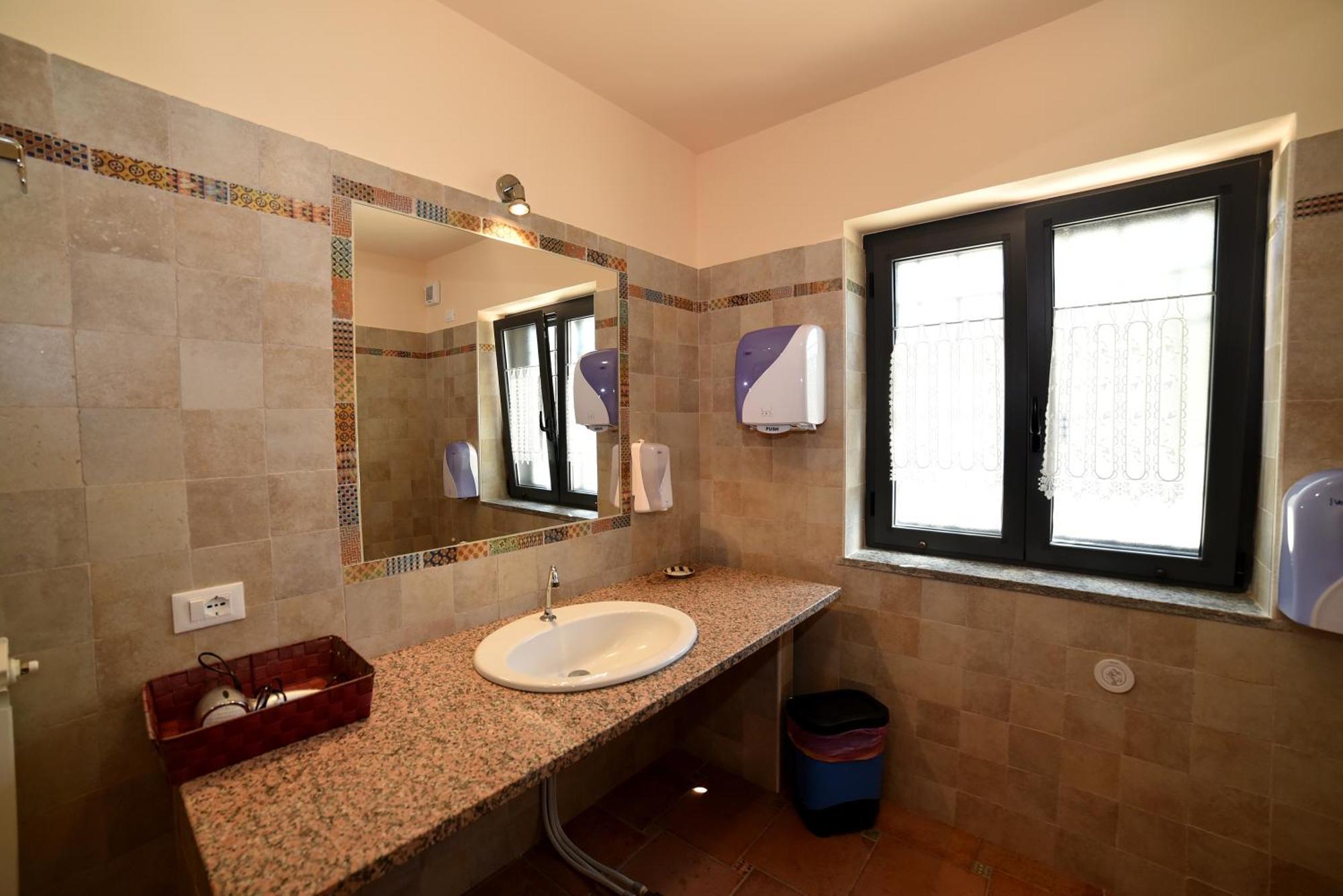 Air B&B Pleasant Moments Болсена Екстериор снимка