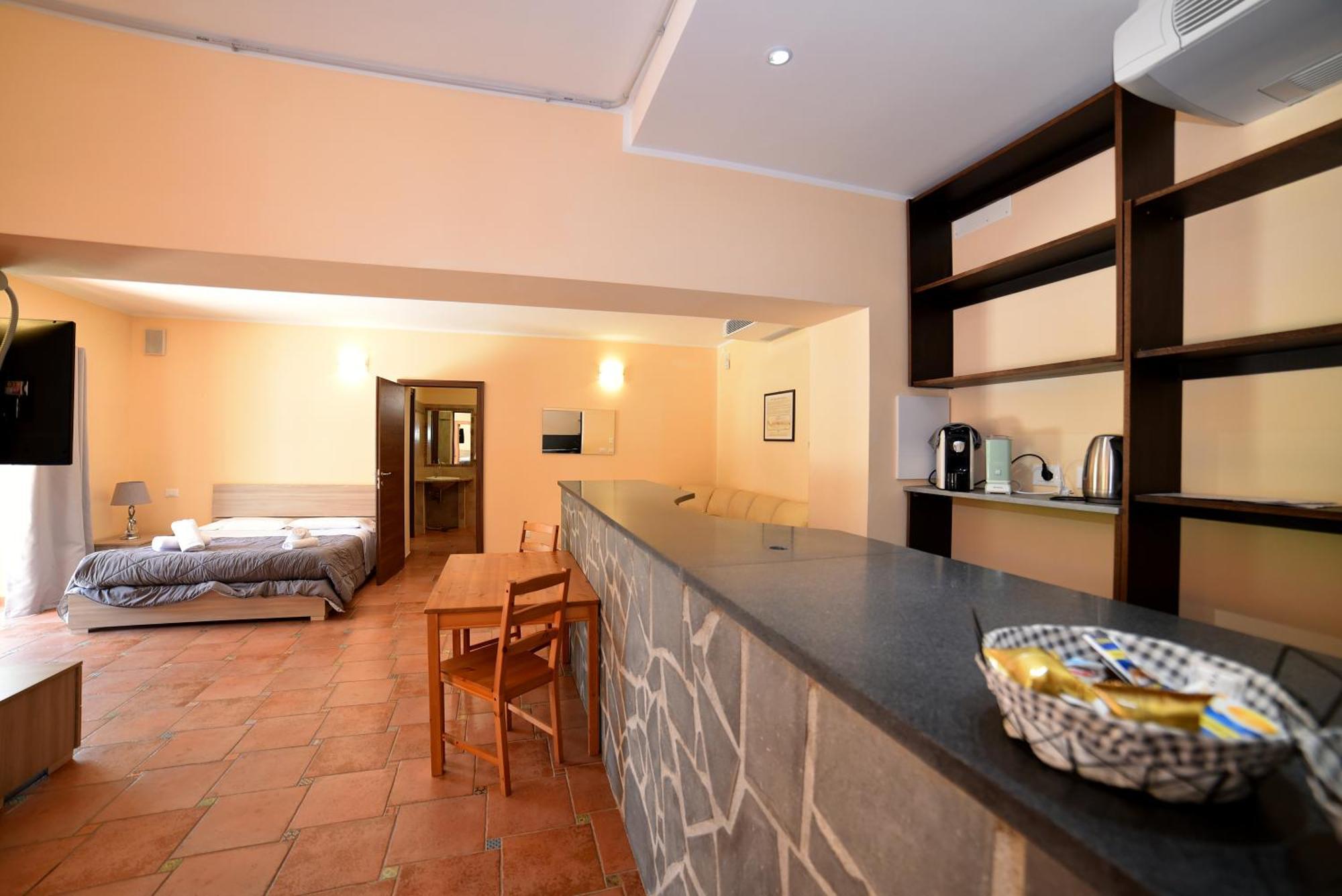 Air B&B Pleasant Moments Болсена Екстериор снимка